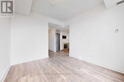 601 - 2481 Taunton Road, Oakville, ON - Indoor Photo Showing Other Room