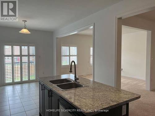 178 Seeley Avenue, Southgate, ON - Indoor Photo Showing Kitchen With Double Sink