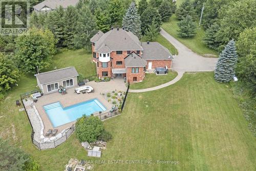 9343 Wellington 22 Road, Erin, ON - Outdoor With In Ground Pool With View