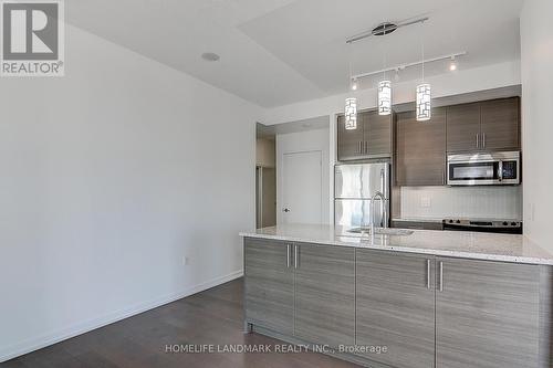 2212 - 70 Forest Manor Road, Toronto, ON - Indoor Photo Showing Kitchen With Upgraded Kitchen