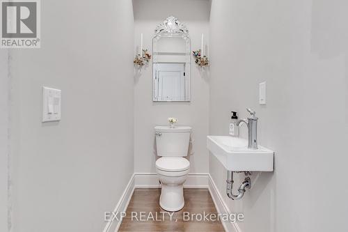 114 Rainsford Road, Toronto, ON - Indoor Photo Showing Bathroom