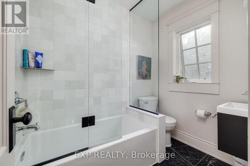 114 Rainsford Road, Toronto, ON - Indoor Photo Showing Bathroom