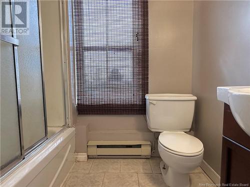 196 Park Avenue, Saint John, NB - Indoor Photo Showing Bathroom