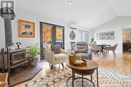 5147 117 Route, Baie-Sainte-Anne, NB - Indoor Photo Showing Living Room