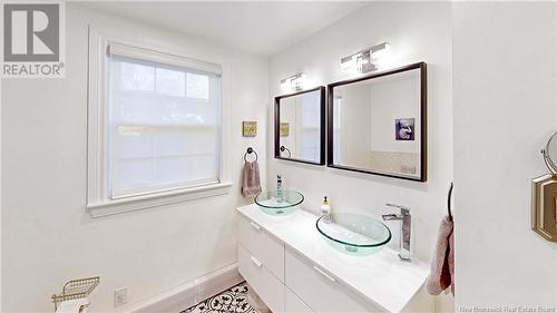 3 Crows Nest Lane, Saint John, NB - Indoor Photo Showing Bathroom