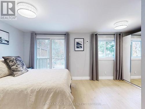 59 Oak Avenue, East Gwillimbury, ON - Indoor Photo Showing Bedroom