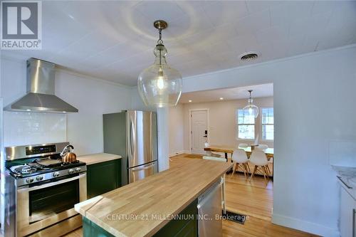 85 Glenwood Drive, Wasaga Beach, ON - Indoor Photo Showing Kitchen With Stainless Steel Kitchen