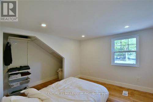 85 Glenwood Drive, Wasaga Beach, ON - Indoor Photo Showing Bedroom