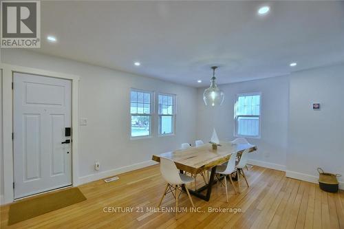 85 Glenwood Drive, Wasaga Beach, ON - Indoor Photo Showing Dining Room