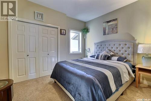 8013 Edgewater Bay, Regina, SK - Indoor Photo Showing Bedroom