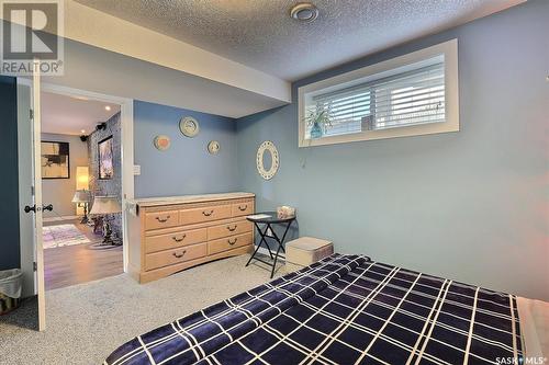 8013 Edgewater Bay, Regina, SK - Indoor Photo Showing Bedroom