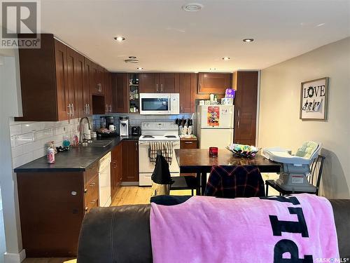 2221 Lansdowne Avenue, Saskatoon, SK - Indoor Photo Showing Kitchen