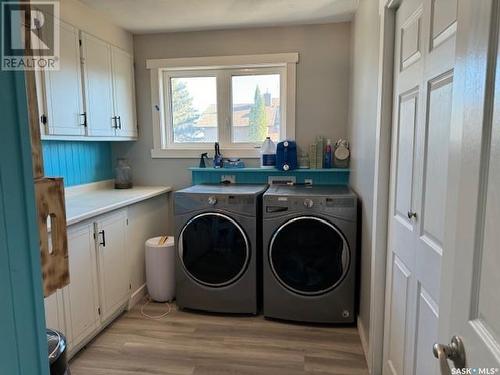 11345 Clark Drive, North Battleford, SK - Indoor Photo Showing Laundry Room