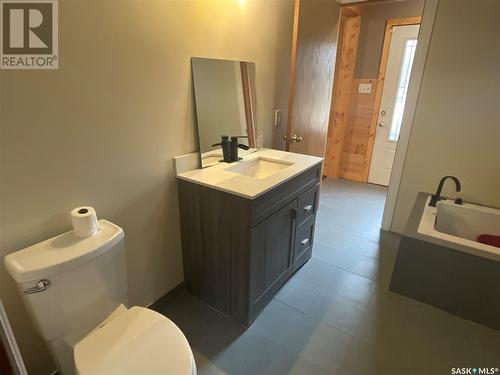 210 1St Avenue E, Blaine Lake, SK - Indoor Photo Showing Bathroom