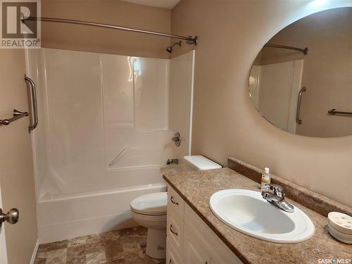 911 108Th Avenue, Tisdale, SK - Indoor Photo Showing Bathroom