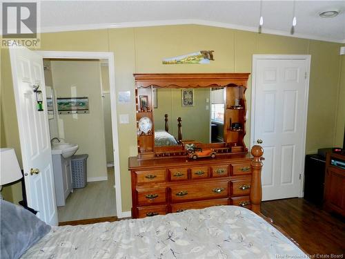 631 Champlain, Shediac, NB - Indoor Photo Showing Bedroom