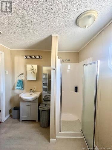 631 Champlain, Shediac, NB - Indoor Photo Showing Bathroom