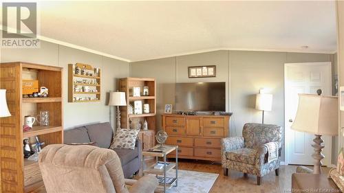 631 Champlain, Shediac, NB - Indoor Photo Showing Living Room