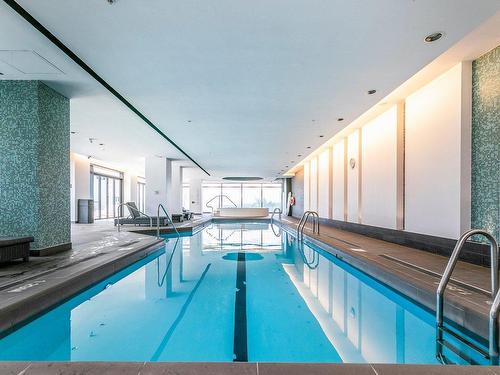 Piscine - 2210-199 Rue De La Rotonde, Montréal (Verdun/Île-Des-Soeurs), QC - Indoor Photo Showing Other Room With In Ground Pool