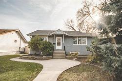 34 St David PL  Winnipeg, MB R2M 3J6