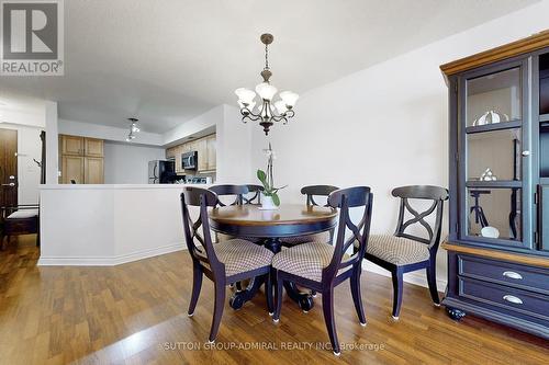 901 - 7460 Bathurst Street W, Vaughan, ON - Indoor Photo Showing Dining Room