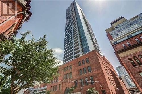 222 - 5 St Joseph Street, Toronto, ON - Outdoor