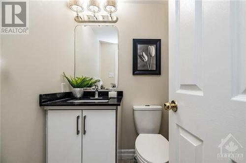 Main floor powder room - 26 Portadown Crescent, Ottawa, ON - Indoor Photo Showing Bathroom