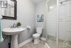 Full bathroom in basement - 