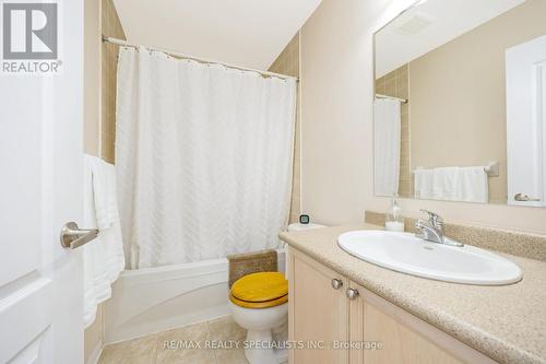 267 Prosser Circle, Milton, ON - Indoor Photo Showing Bathroom