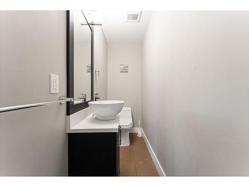 135 13670 62 Avenue, Surrey, BC - Indoor Photo Showing Bathroom