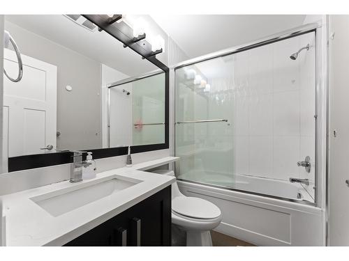 135 13670 62 Avenue, Surrey, BC - Indoor Photo Showing Bathroom