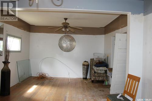 423 2Nd Street W, Shaunavon, SK - Indoor Photo Showing Other Room