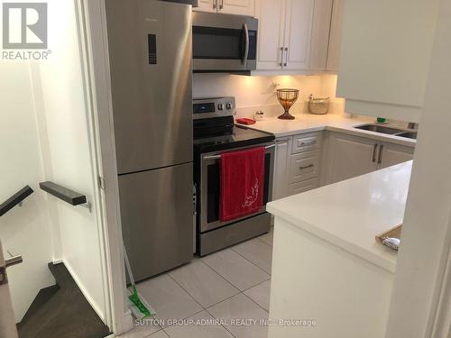 Main - 38 Glen Cameron Road, Markham, ON - Indoor Photo Showing Kitchen With Double Sink