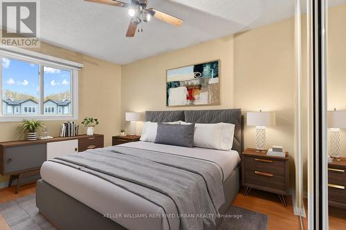 20 Biscayne Boulevard, Georgina, ON - Indoor Photo Showing Bedroom