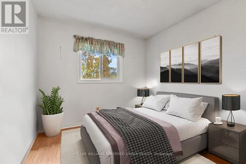 20 Biscayne Boulevard, Georgina, ON - Indoor Photo Showing Bedroom