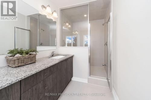 21 Tyler Avenue, Erin, ON - Indoor Photo Showing Bathroom