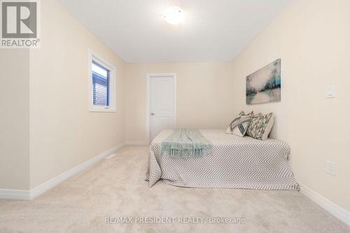 21 Tyler Avenue, Erin, ON - Indoor Photo Showing Bedroom