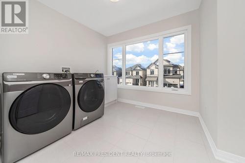 21 Tyler Avenue, Erin, ON - Indoor Photo Showing Laundry Room