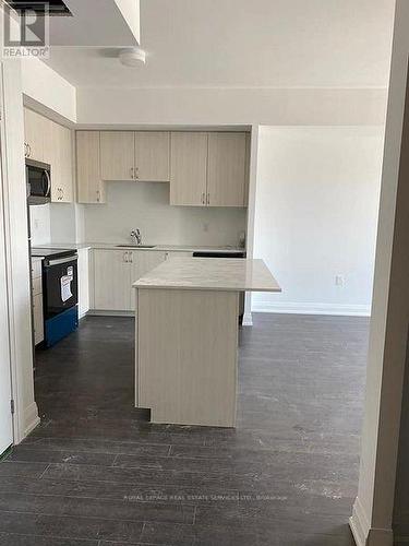 603 B - 5279 Highway 7, Vaughan, ON - Indoor Photo Showing Kitchen