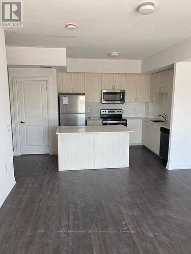 603 B - 5279 Highway 7, Vaughan, ON - Indoor Photo Showing Kitchen