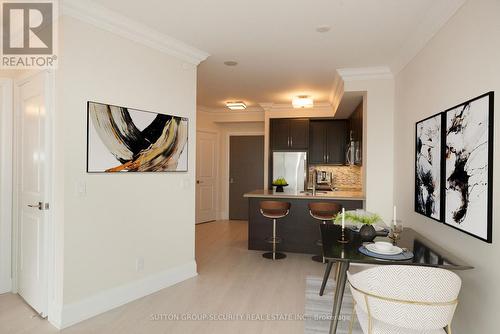 #908 - 1 Old Mill Drive, Toronto, ON - Indoor Photo Showing Dining Room