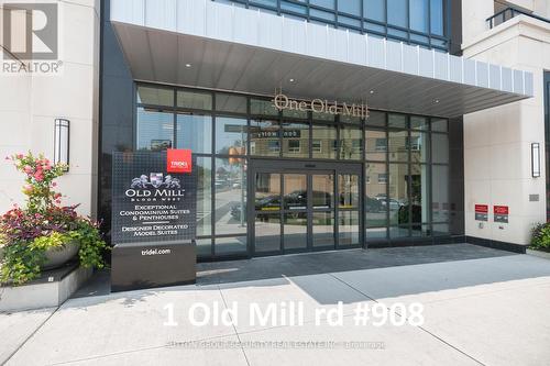 #908 - 1 Old Mill Drive, Toronto, ON - Outdoor