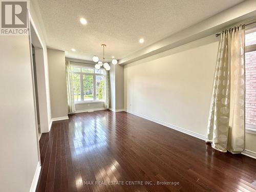 3292 Skipton Lane, Oakville, ON - Indoor Photo Showing Other Room