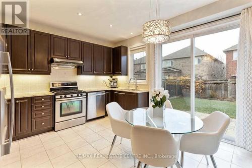 3292 Skipton Lane, Oakville, ON - Indoor