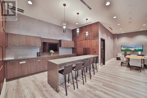 808 - 25 Fontenay Court, Toronto, ON - Indoor Photo Showing Dining Room