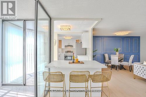 907 - 4235 Sherwoodtowne Boulevard, Mississauga, ON - Indoor Photo Showing Dining Room