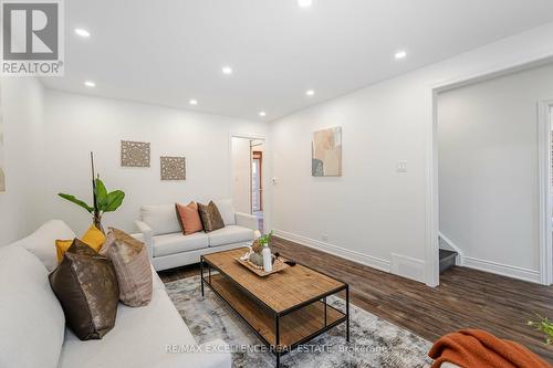 86 Seventeenth Street, Toronto, ON - Indoor Photo Showing Living Room