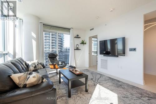 2302 - 30 Gibbs Road, Toronto, ON - Indoor Photo Showing Living Room