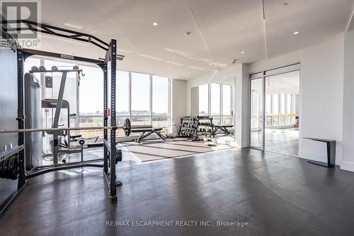 2302 - 30 Gibbs Road, Toronto, ON - Indoor Photo Showing Gym Room