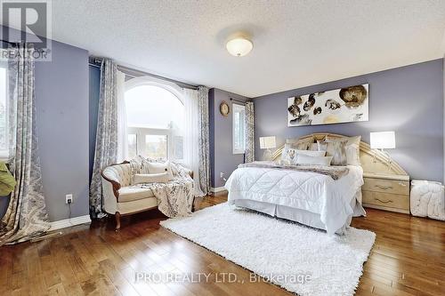 629 Avonwick Avenue, Mississauga, ON - Indoor Photo Showing Bedroom